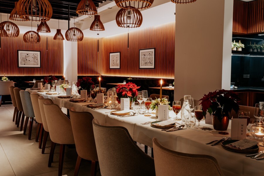 Stół wigilijny w restauracji Four