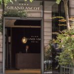 Wejście do Hotelu Grand Ascot